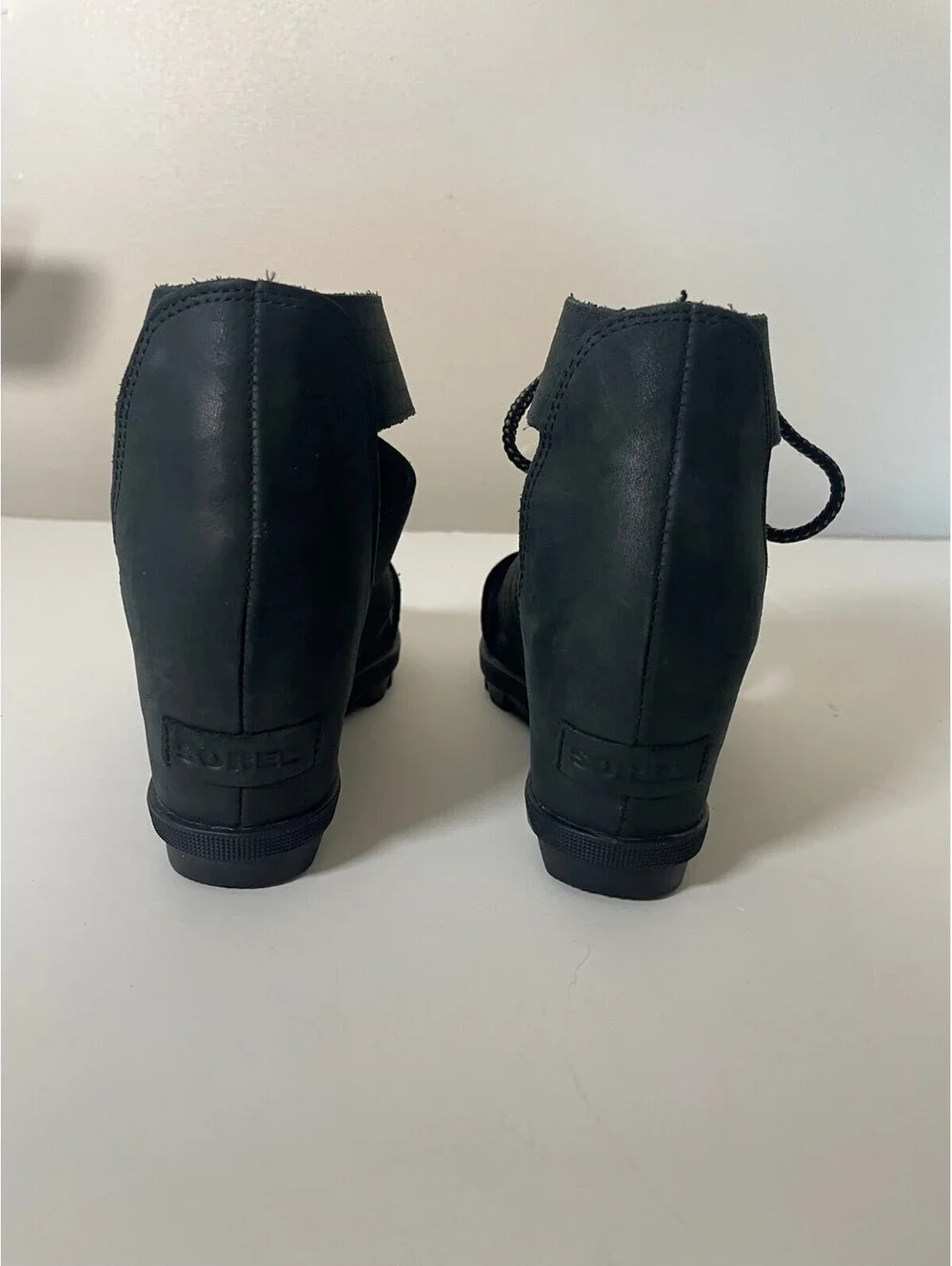 Sorel Joanie Gladiator Black Lace Up Wedge Sandals Womens 8 GUC